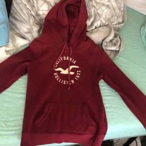 Hollister hoodie maroon color